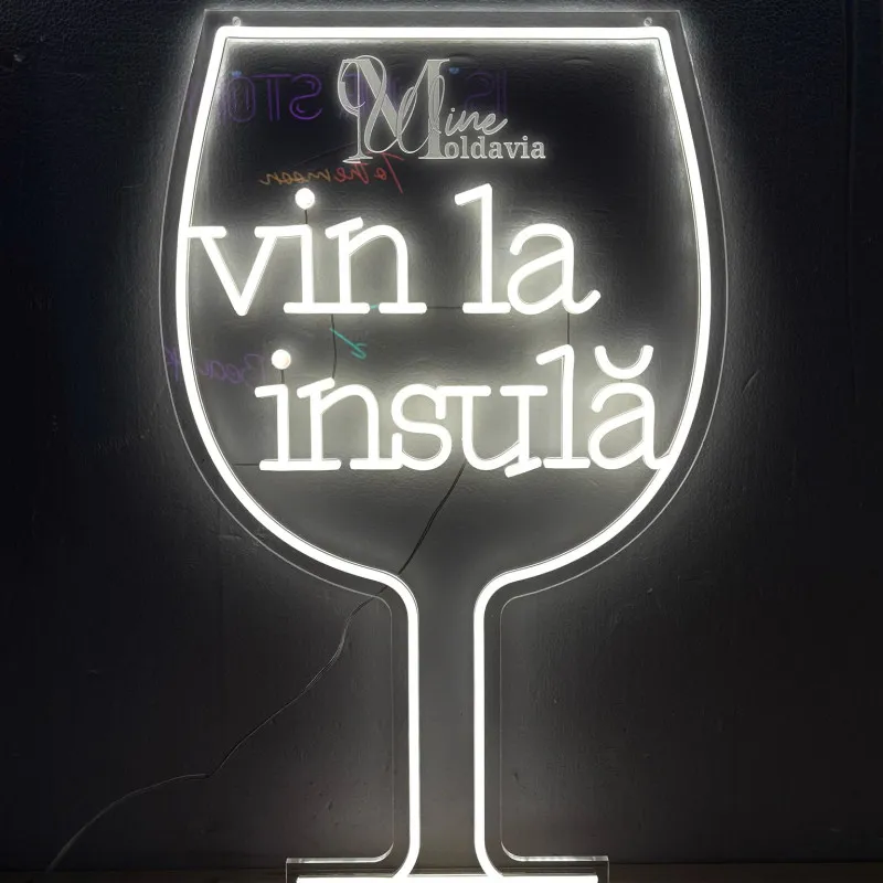 Moldavia Wine - Vin la Insulă