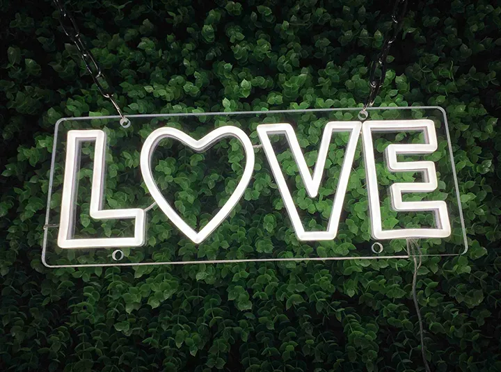 LOVE - Insegne al neon a LED