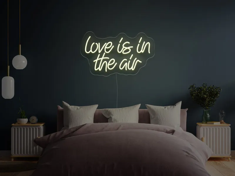 Love is in the air - Insegne al neon a LED