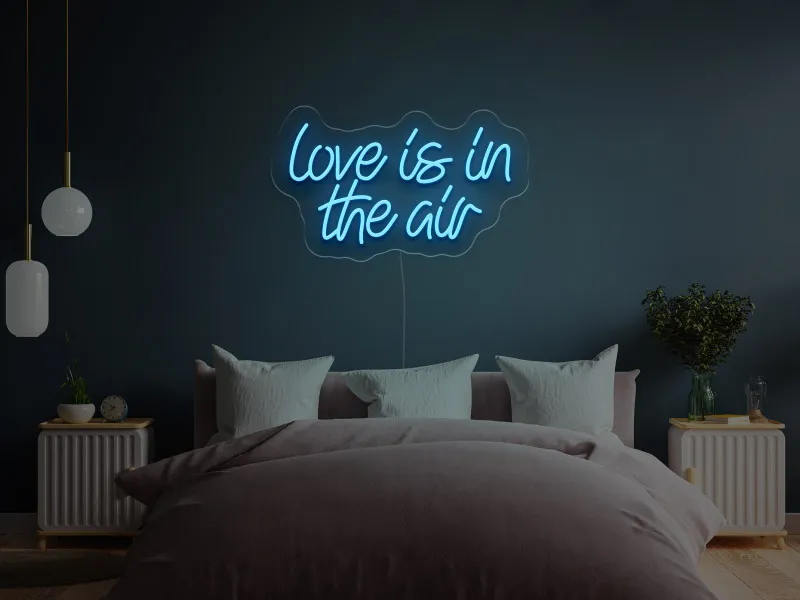 Love is in the air - Insegne al neon a LED