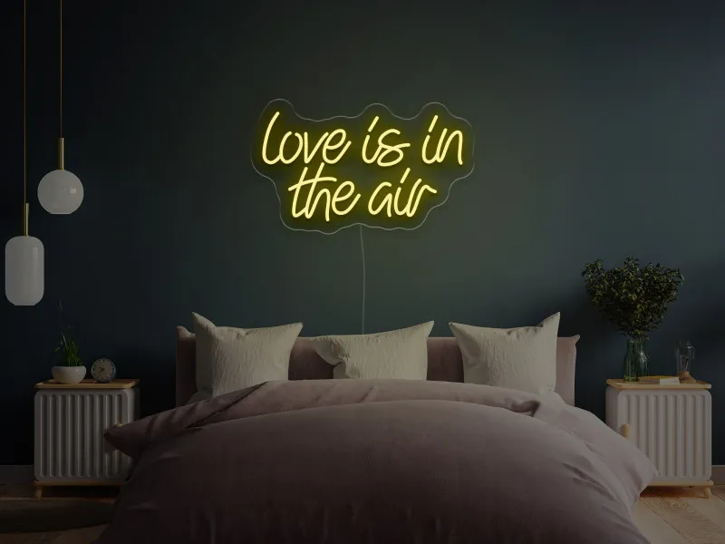 Love is in the air - Insegne al neon a LED