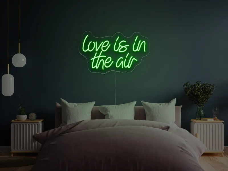 Love is in the air - Insegne al neon a LED