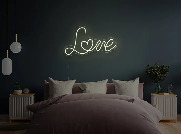 Love - Semn Luminos LED Neon de Inchiriat