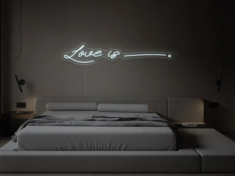 Love is - Insegna Neon LED
