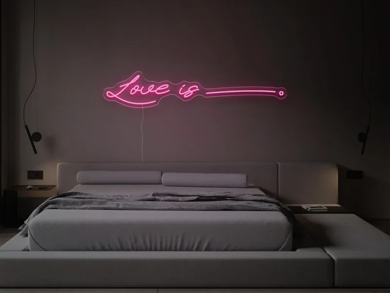 Love is - Insegna Neon LED