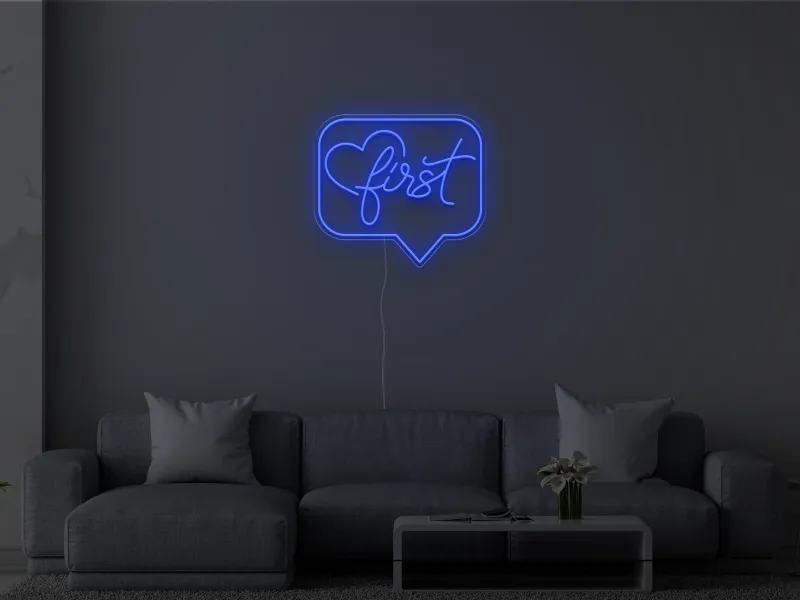 Love First - Insegna Neon LED