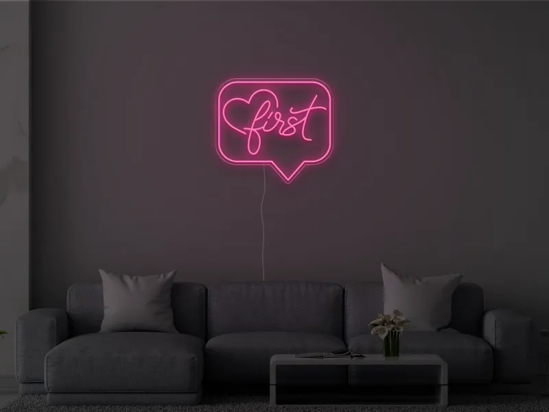 Love First - Insegna Neon LED