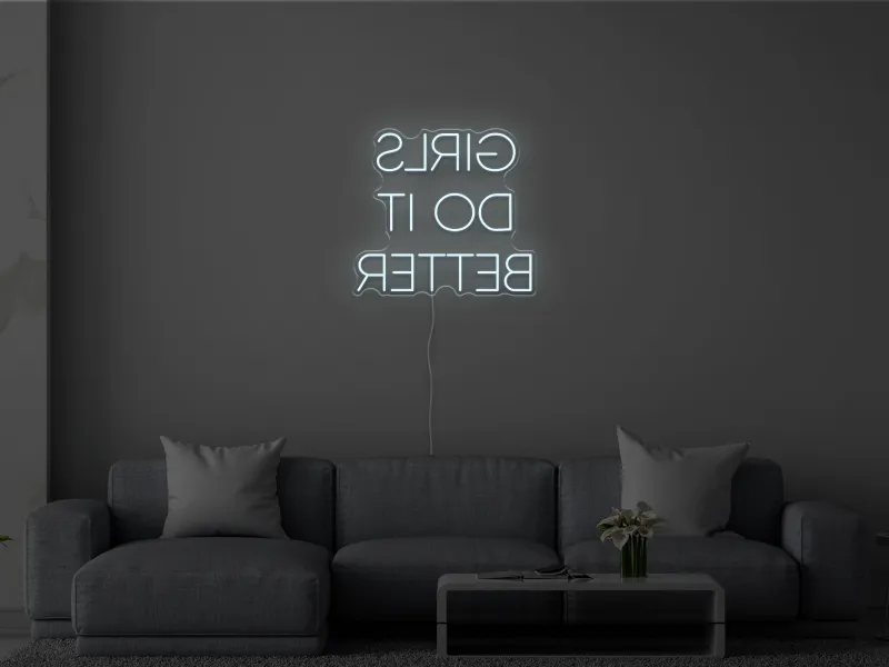 GIRLS DO IT BETTER (da posizionare davanti a uno specchio) - Insegna Neon LED