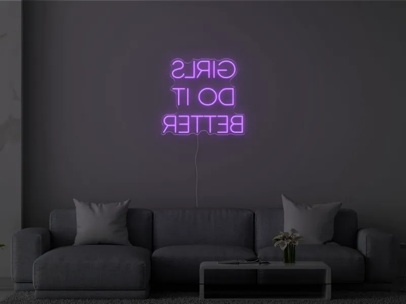 GIRLS DO IT BETTER (da posizionare davanti a uno specchio) - Insegna Neon LED
